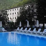 Royal Hotel