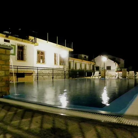 Royal Hotel 3*