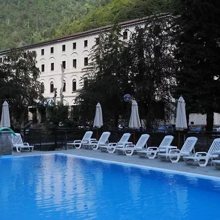 Royal Hotel